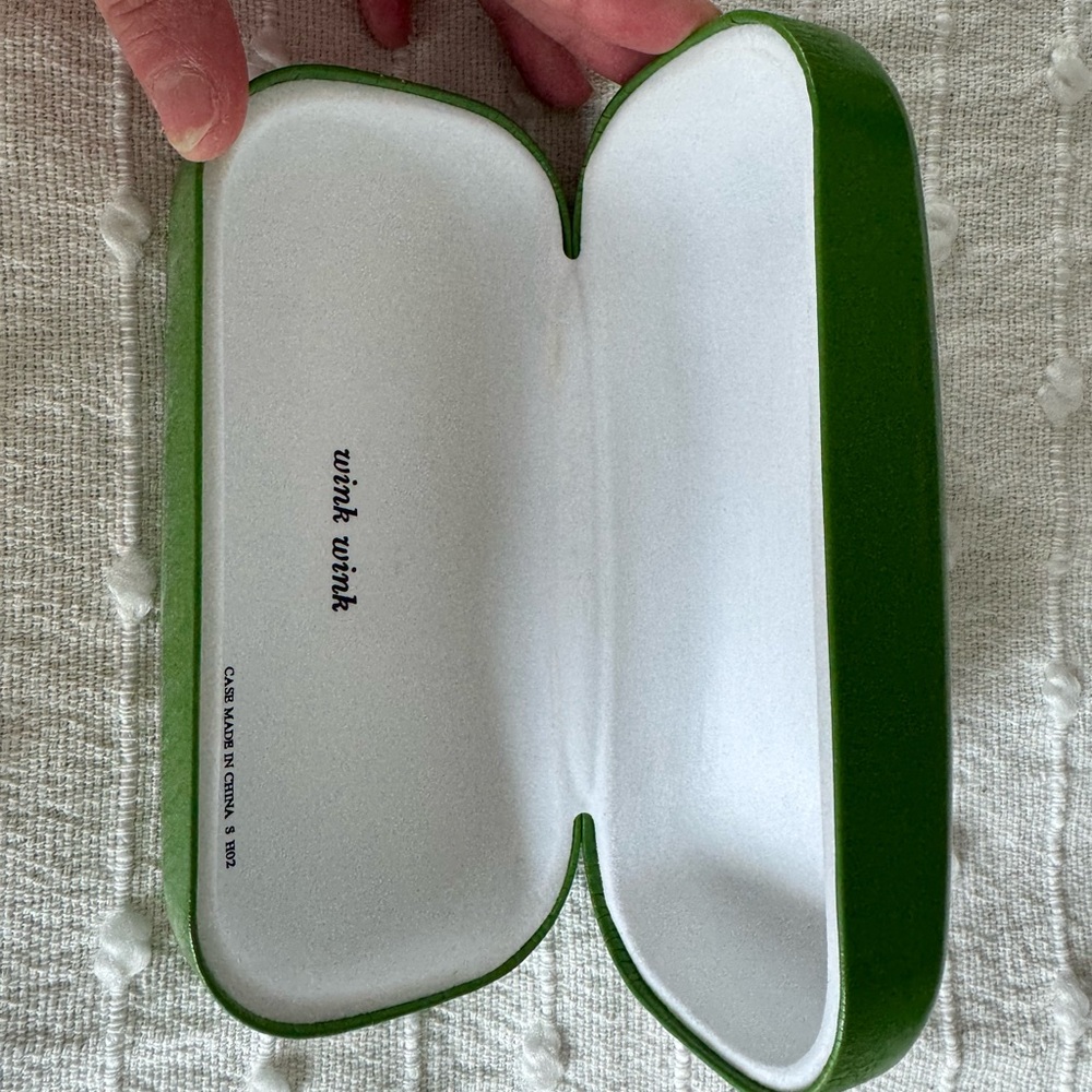 Kate spade green sunglass or glasses case holder - Picture 3 of 4
